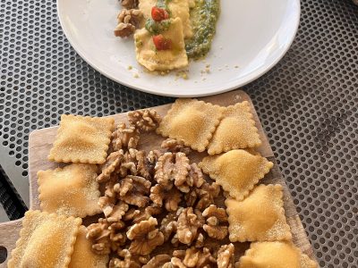 Celebra el día mundial de las nueces